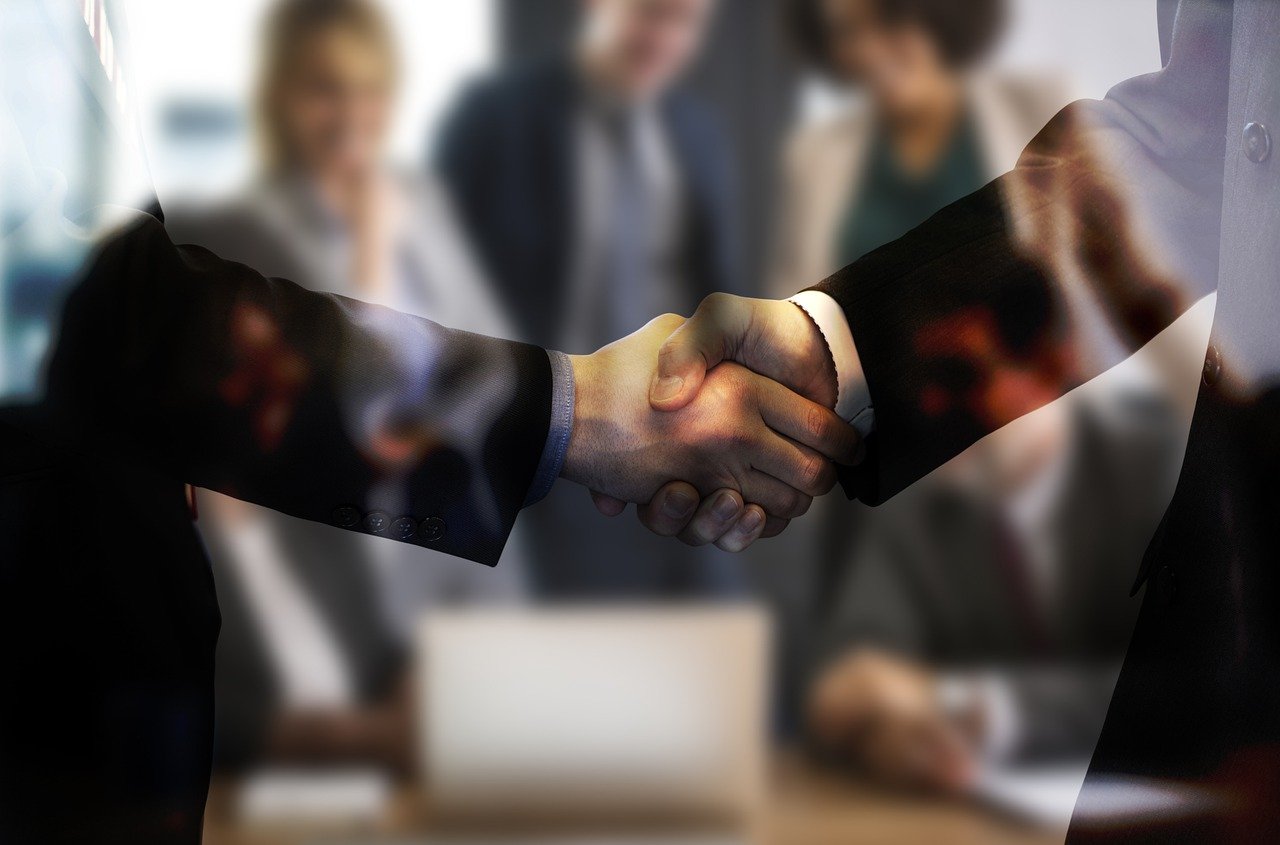 découvrez les stratégies efficaces pour réussir vos négociations. apprenez à préparer, communiquer et atteindre des accords gagnant-gagnant grâce à nos conseils pour une négociation réussie.