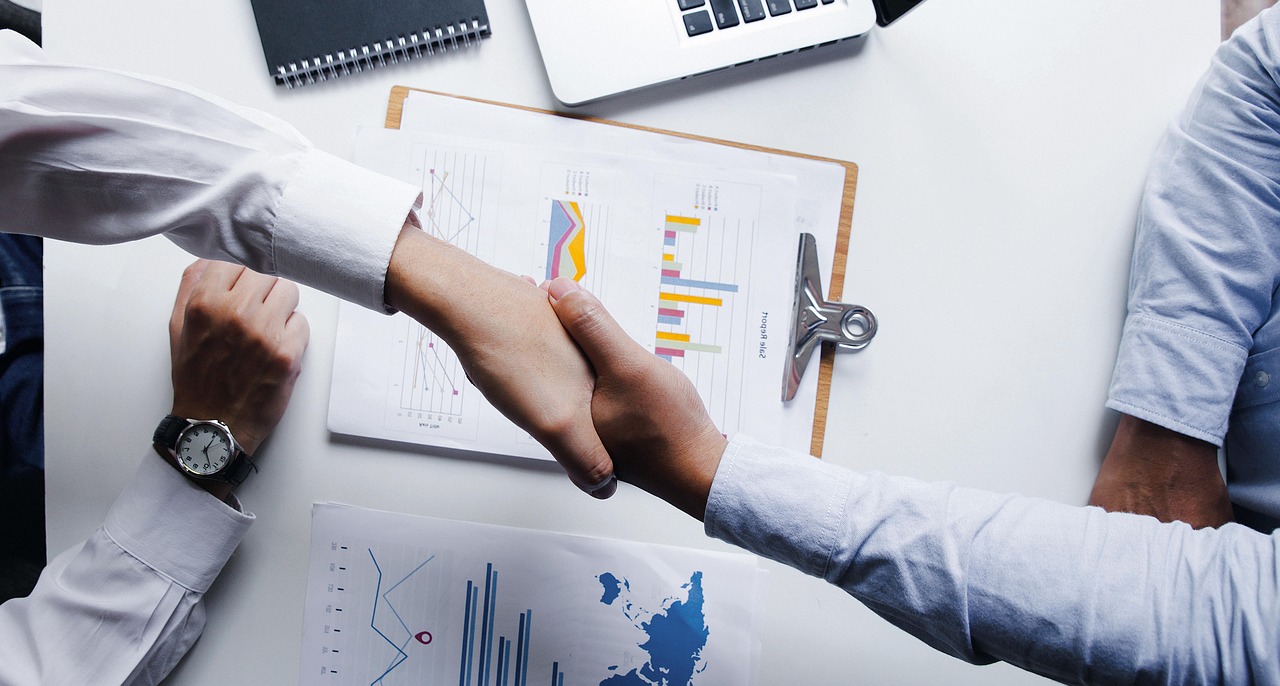 découvrez des stratégies efficaces pour réussir vos négociations, améliorer vos compétences en communication et obtenir des accords avantageux dans toutes les situations professionnelles ou personnelles.